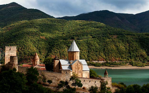 Georgia-Fortress-Ananuri-Trip-02